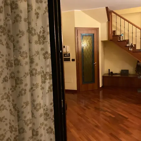 Jfk Bed and breakfast Ciampino