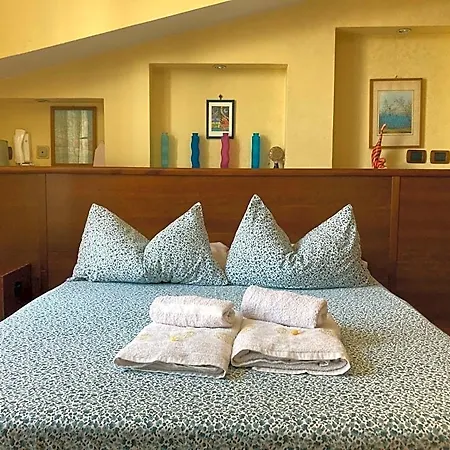 Jfk Bed and breakfast 3*