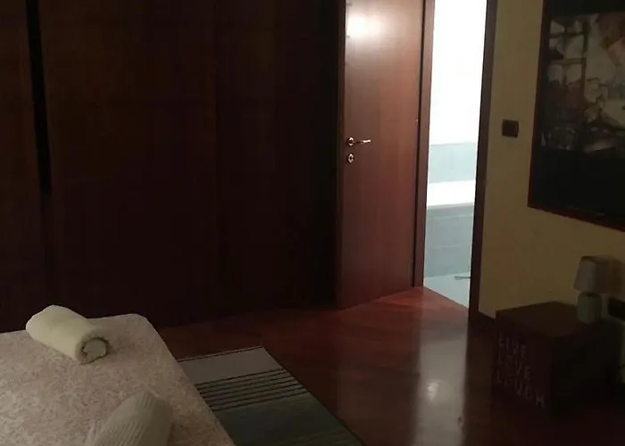 Jfk Bed and Breakfast Τσιαμπίνο