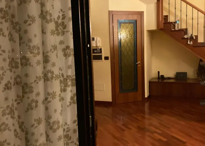 Jfk Bed and Breakfast Τσιαμπίνο