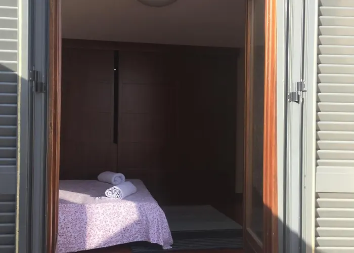 Jfk Bed and Breakfast 3*